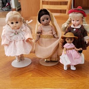 Sweet Group of Three BFF'S And a Little Sister